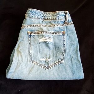 Ripped Boyfriend Jeans